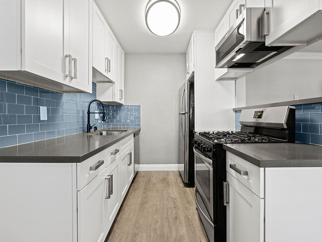 National Apartments, undefined, 11650 National Blvd, Los Angeles, CA 90064, Photo:1