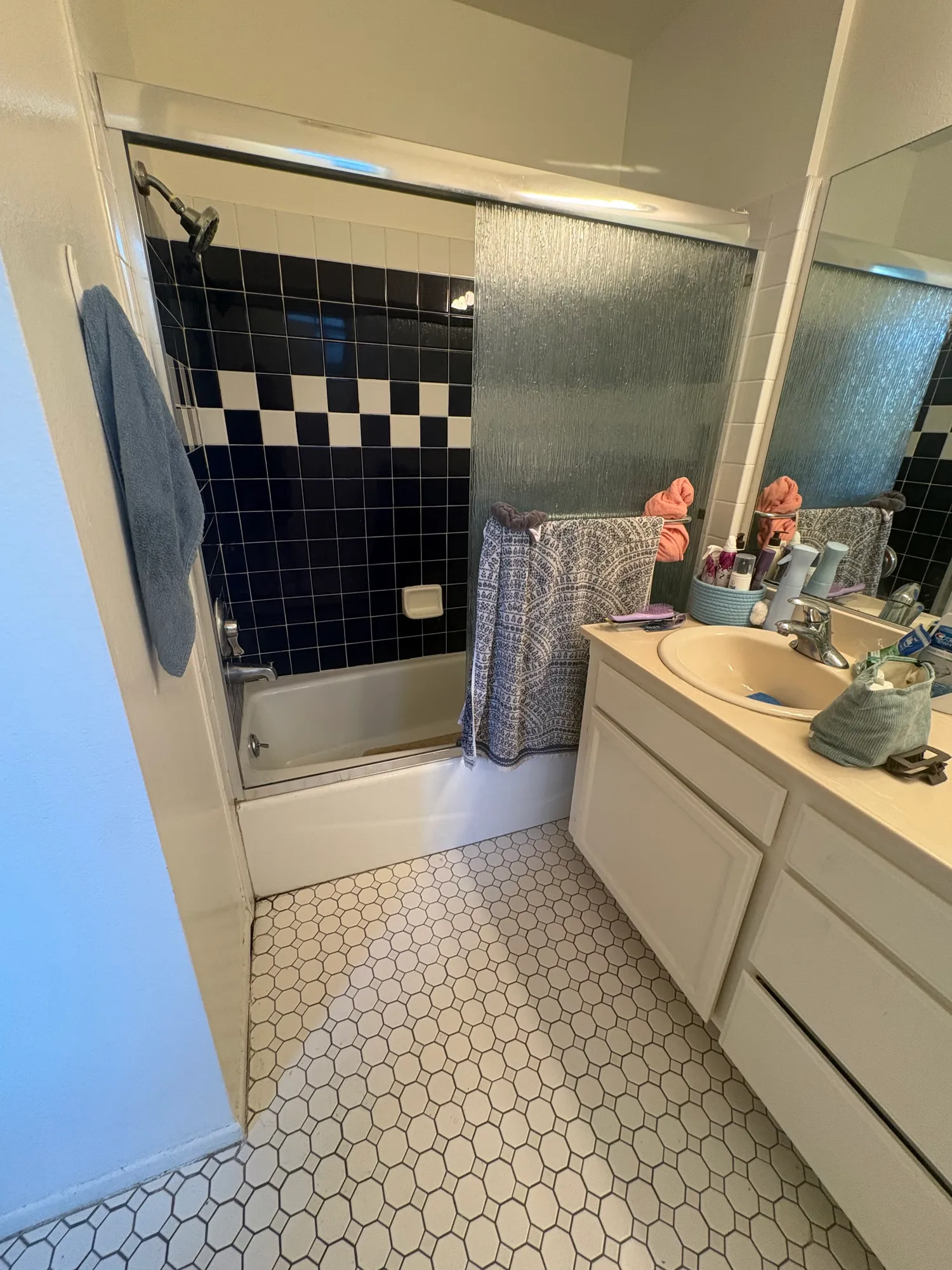 Veteran Terrace, ucla, 640 Veteran Ave, Los Angeles, CA 90024, USA, Photo:6