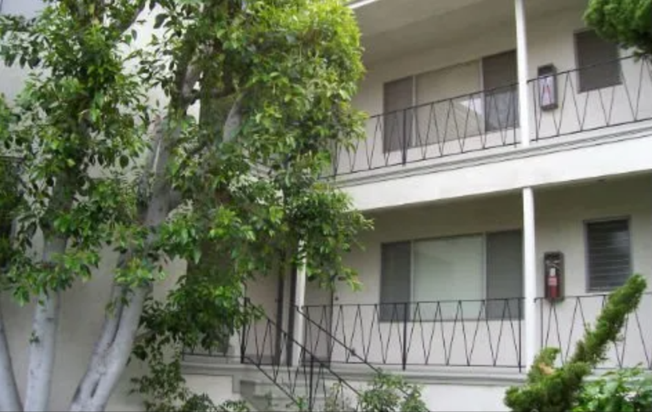 Levering Arms apartment, ucla, 669 Levering Ave, Los Angeles, CA 90024, USA, Photo:3