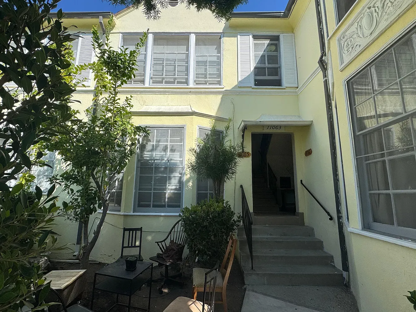 Double Room Sublet by UCLA, ucla, 11061 Ophir Dr, Los Angeles, CA 90024, USA, Photo:1
