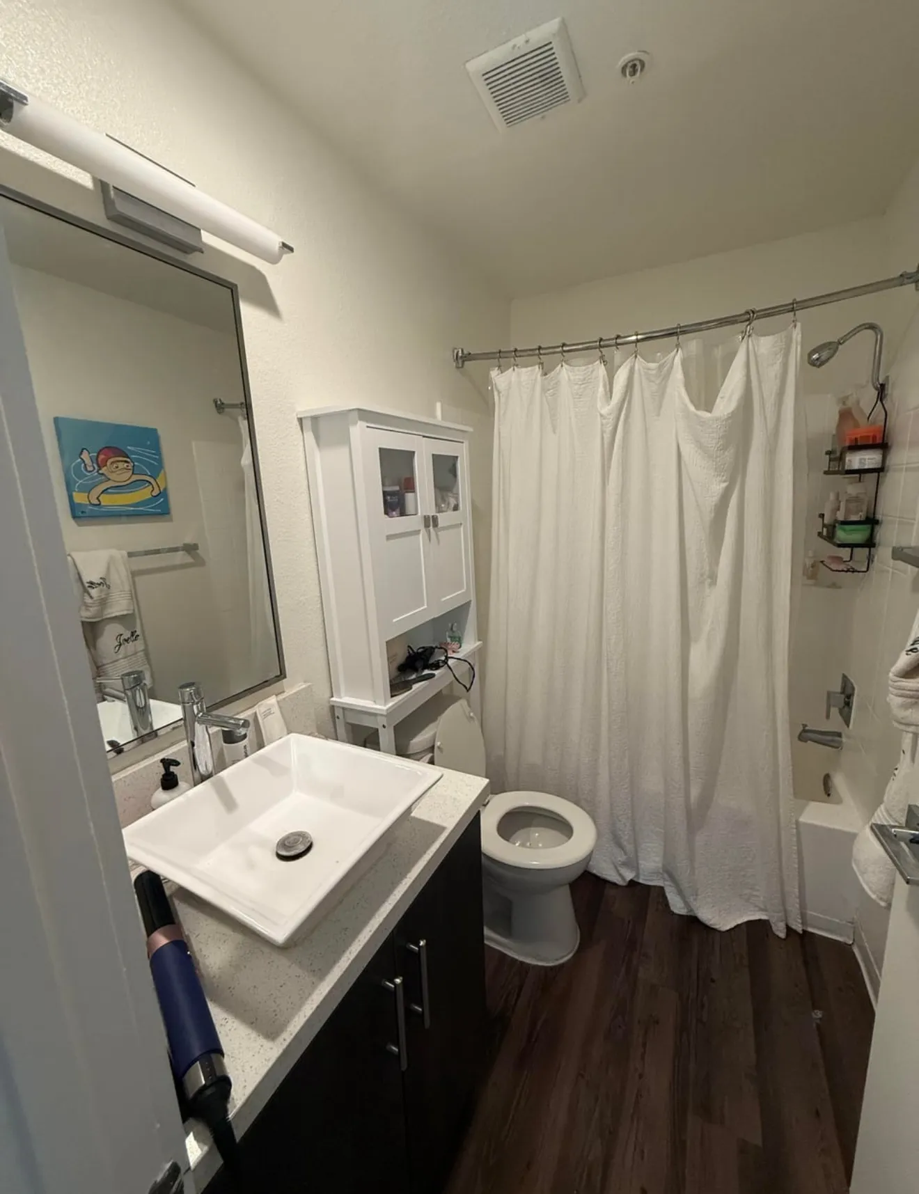 Atrium apartments — subletting a room&bathroom, ucla, 10965 Strathmore Dr, Los Angeles, CA 90024, USA, Photo:4