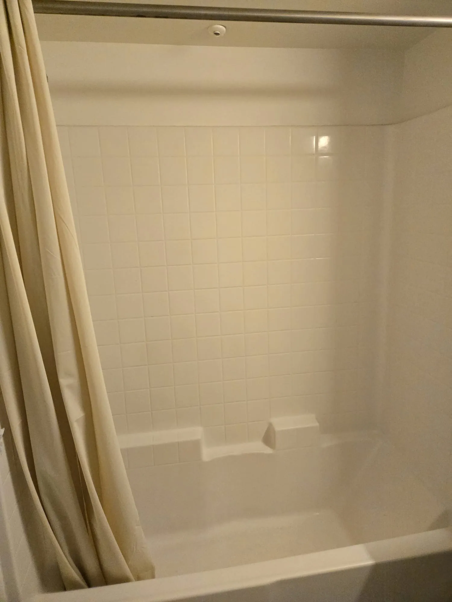 UCLA Weyburn Terrace Furnished Studio | Jul 20–Sep 21, ucla, Weyburn Terrace, Los Angeles, CA 90024, USA, Photo:3