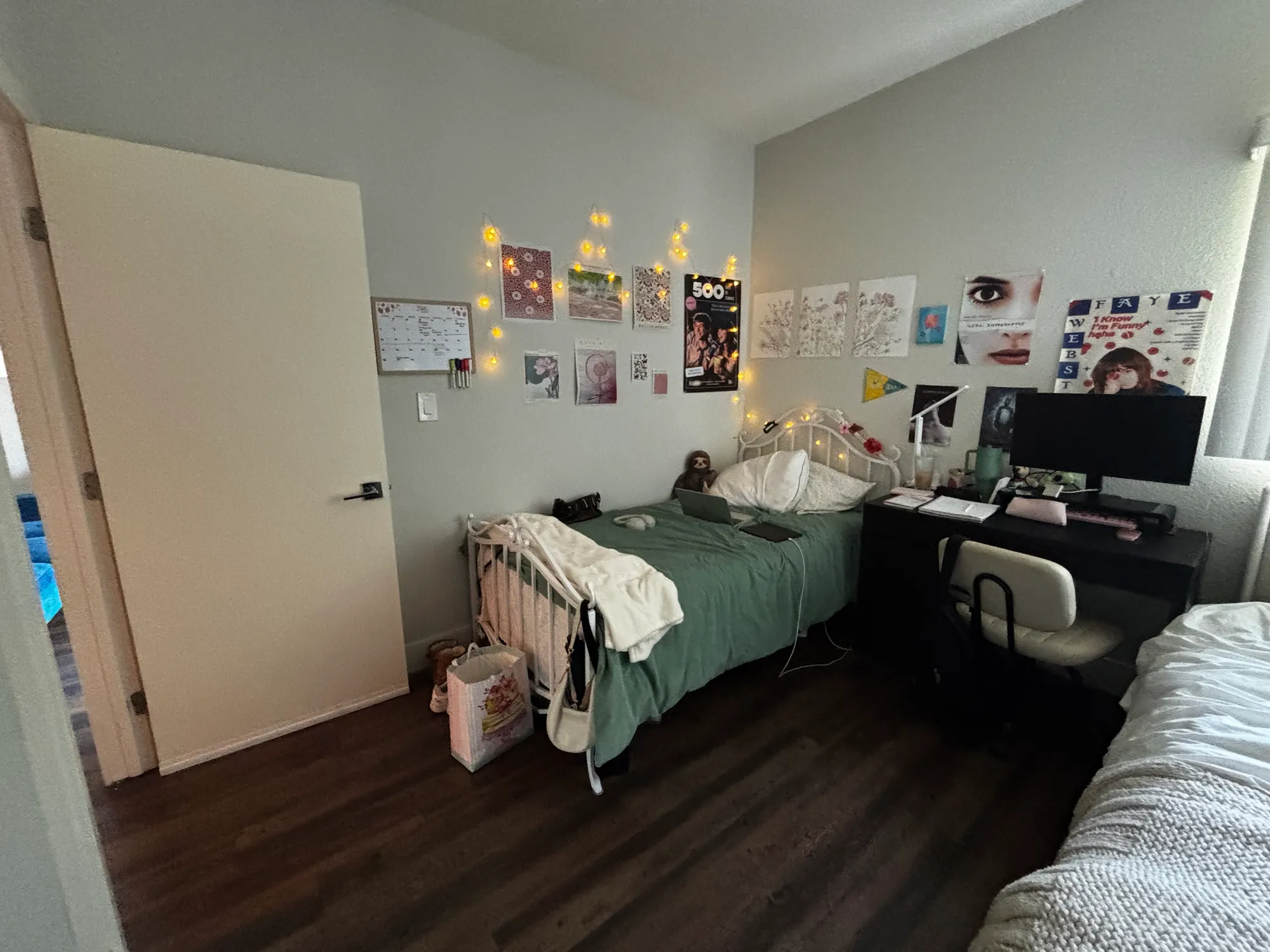 SUMMER SUBLEASE Luxury Apartment , ucla, 430 Kelton Ave, Los Angeles, CA 90024, USA, Photo:1