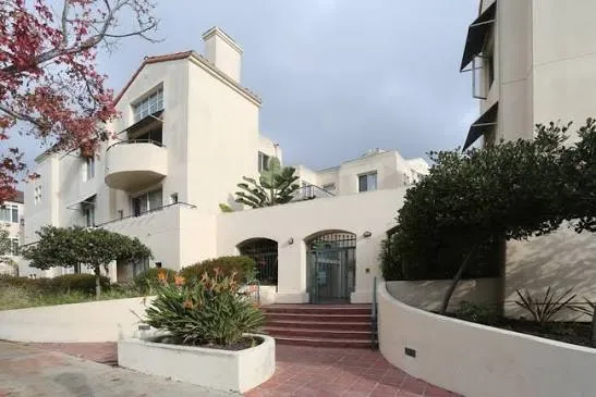 Gayley and Landfair Property, ucla, 679 Gayley Ave, Los Angeles, CA 90024, USA, Photo:1