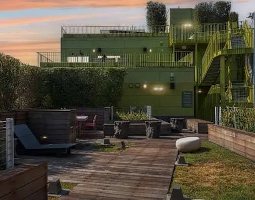 Village Lofts , UCLA, 11024 Strathmore Dr, Los Angeles, CA 90024, USA, Photo 4