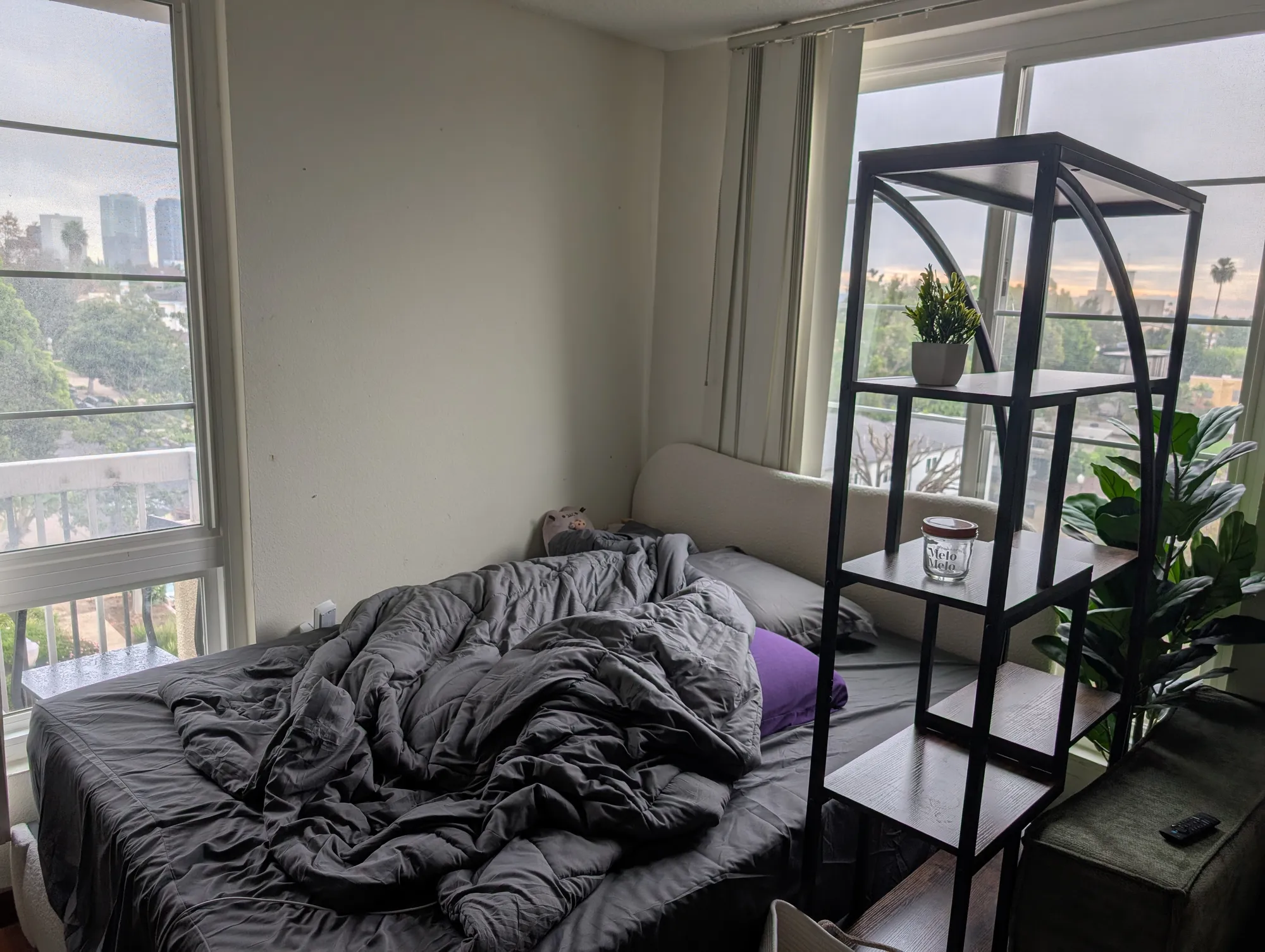 Wilshire Villa, ucla, 10811 Ashton Ave, Los Angeles, CA 90024, USA, Photo:1