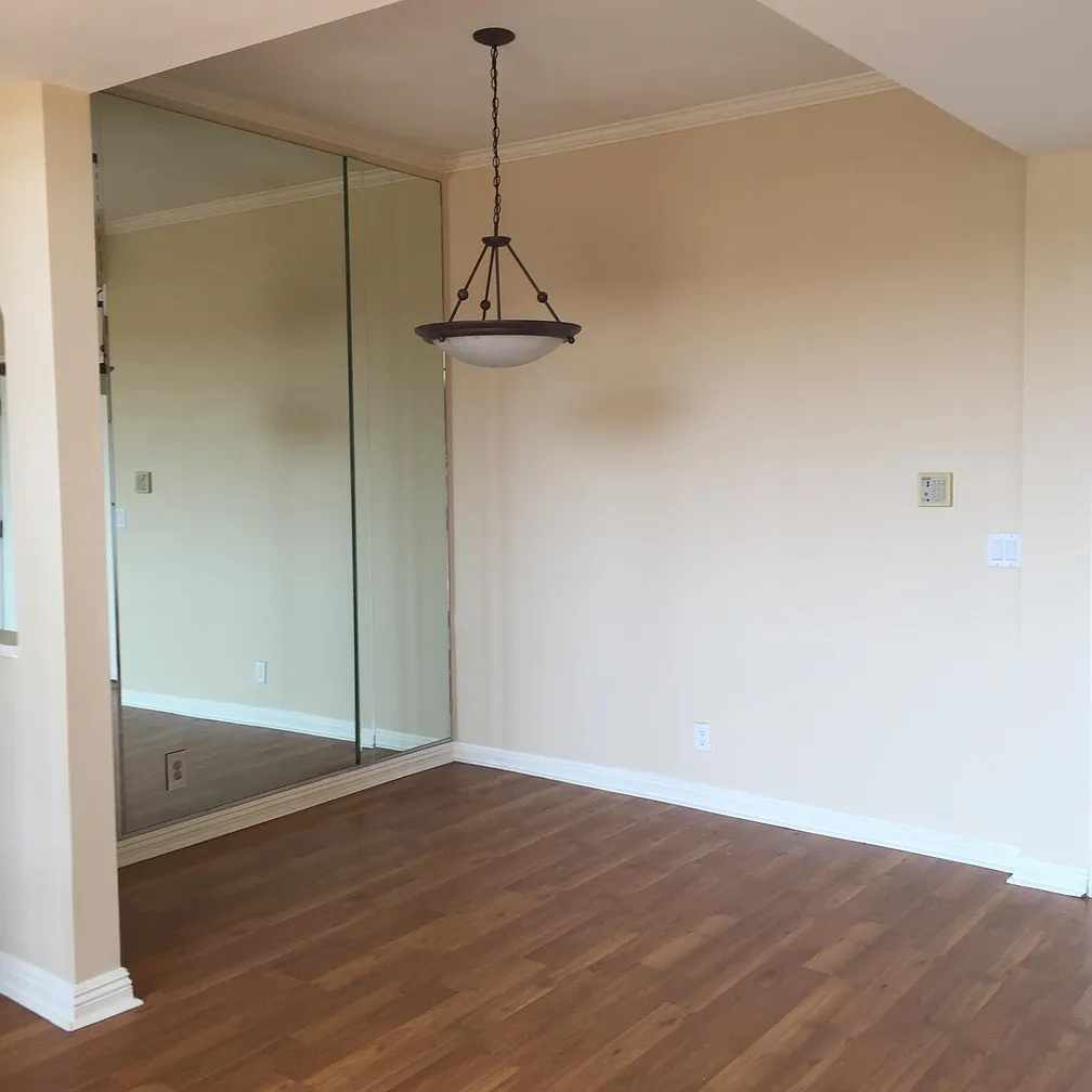 1 Bedroom + 1 Bathroom Available in a 2BD 2BTH in Brentwood/Santa Monica , ucla, 1245 McClellan Dr, Los Angeles, CA 90025, USA, Photo:9