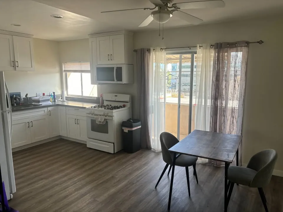 2B/1B Sublease (Entirely to yourself for 1 month!), ucla, 1761 Selby Ave #6, Los Angeles, CA 90024, USA, Photo:1