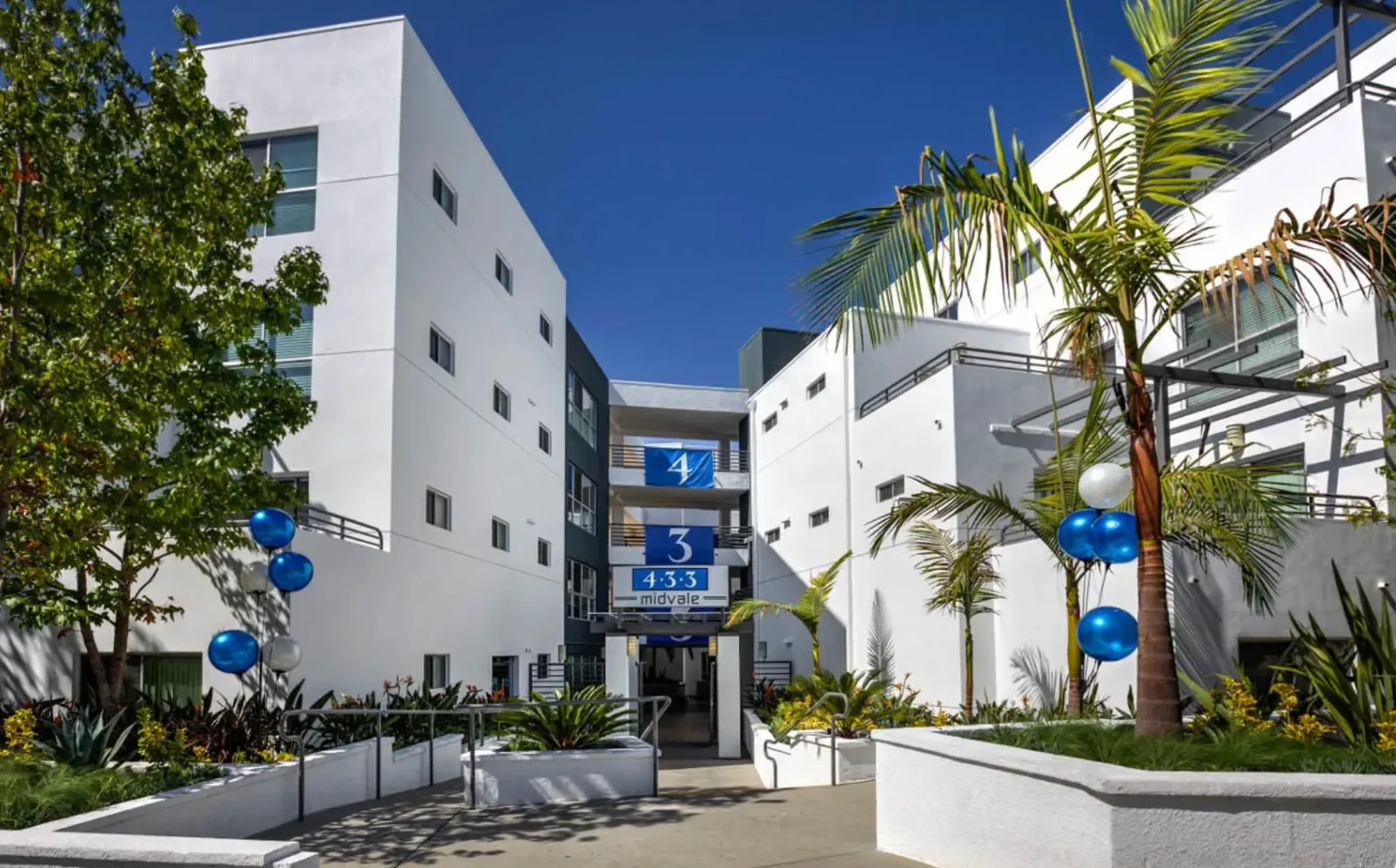 Female Westwood Sublet, UCLA, 433 Midvale Ave, Los Angeles, CA 90024, USA, Photo 2