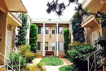 Roebling Ave , ucla, 10958 Roebling Ave, Los Angeles, CA 90024, USA