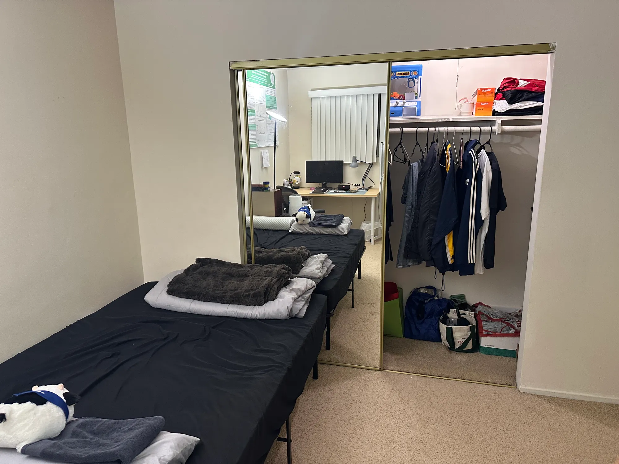 Private Room Summer Sublet 1200/mo (multi-month discounted), ucla, 11628 Mayfield Ave, Los Angeles, CA 90049, USA, Photo:3