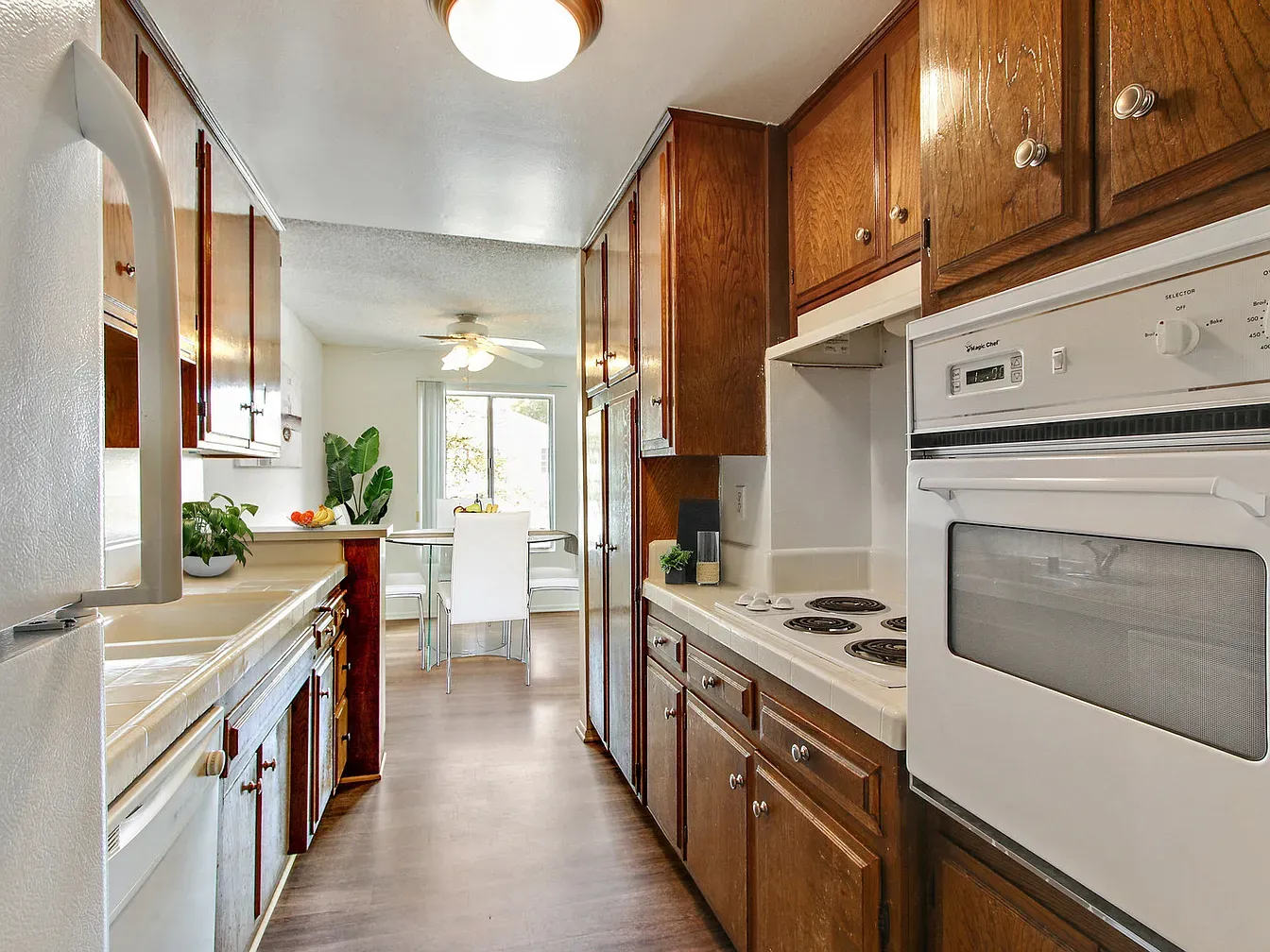 Spot in a Double for the Summer !!, ucla, 433 Kelton Ave, Los Angeles, CA 90024, USA, Photo:1