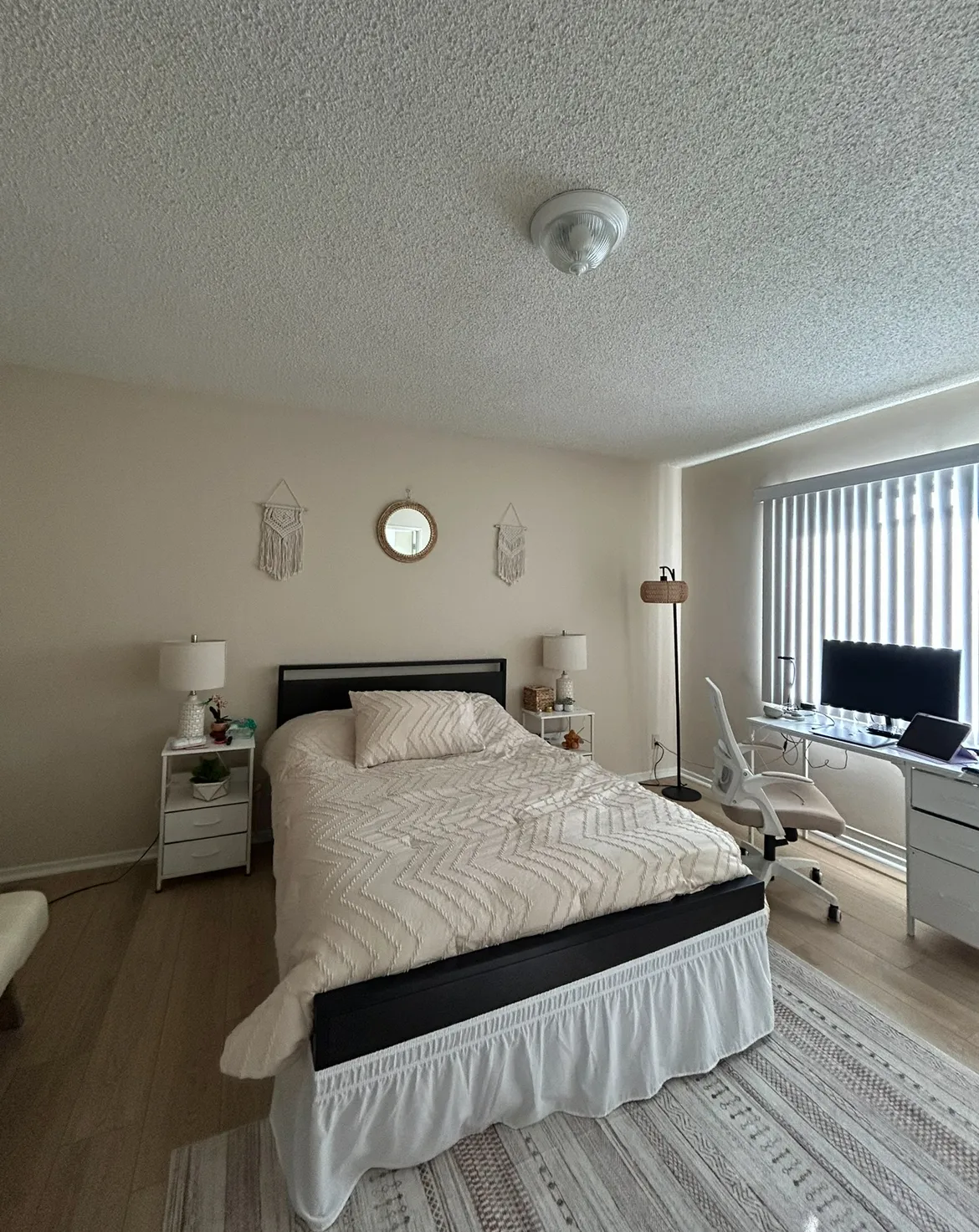Westwood apartment, ucla, 1617 Glendon Ave, Los Angeles, CA 90024, USA