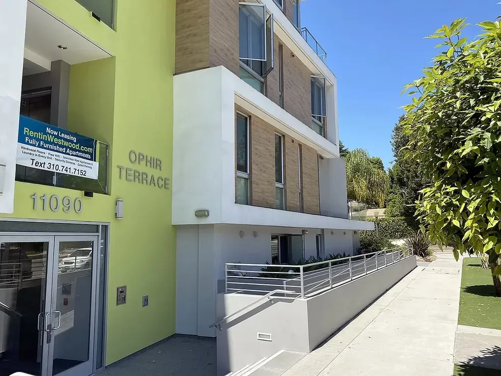 Triple - Ophir Terrace, ucla, 11090 Ophir Dr, Los Angeles, CA 90024, USA, Photo:4