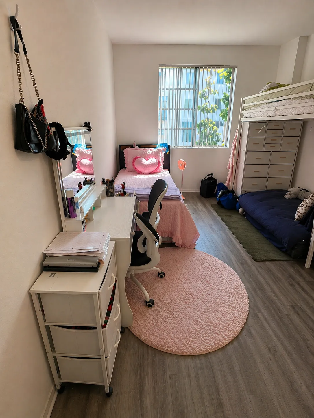 Angelas Room , ucla, 685 Kelton Ave, Los Angeles, CA 90024, USA