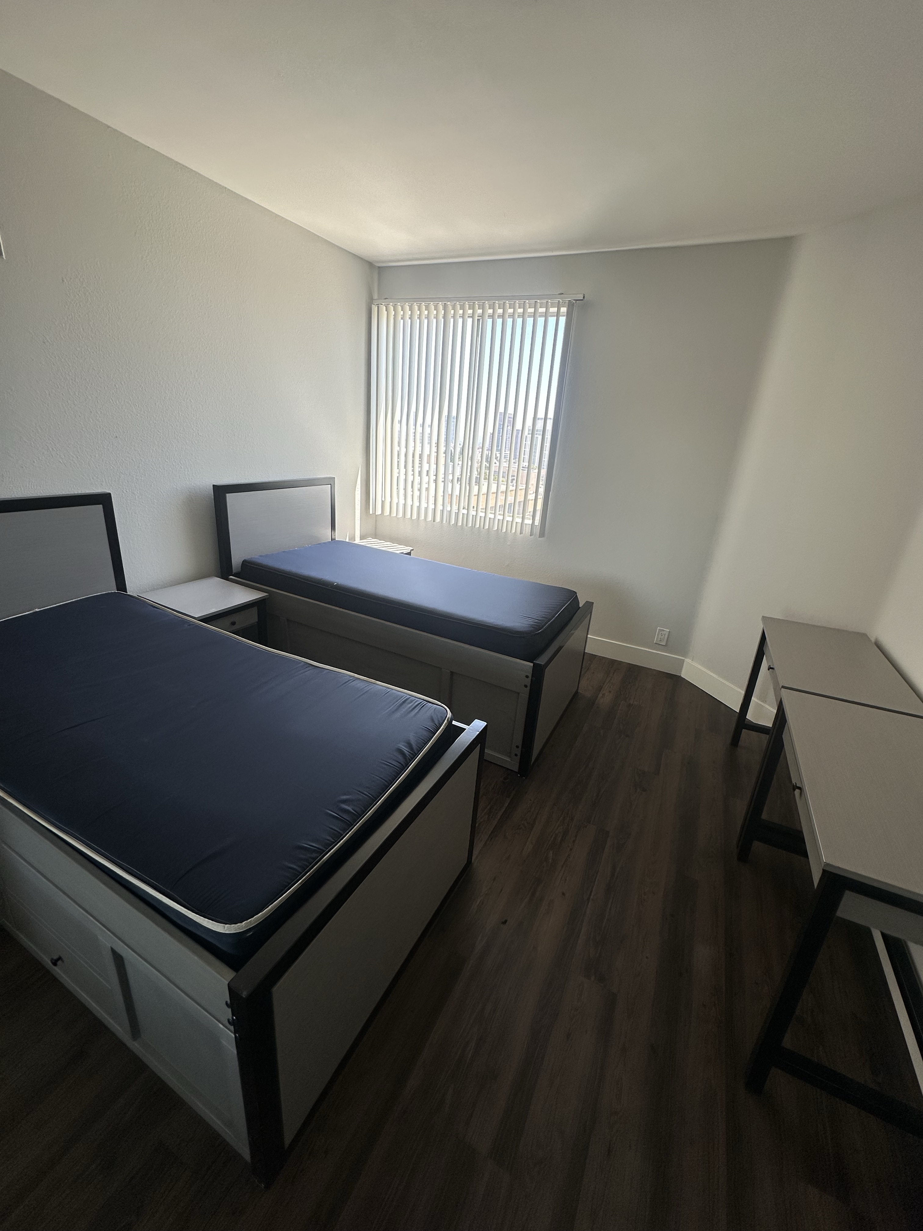 Midvale Luxury Apartments, ucla, 540 Midvale Apartments, Los Angeles, CA 90024, USA