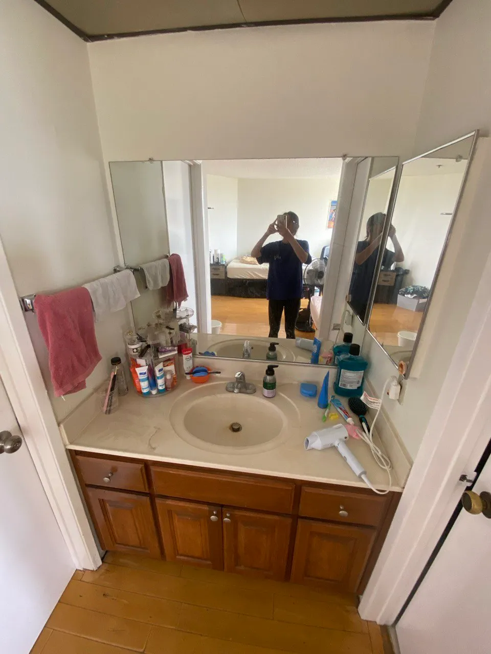 The Wilshire Villa, ucla, 10811 Ashton Ave, Los Angeles, CA 90024, USA, Photo:4