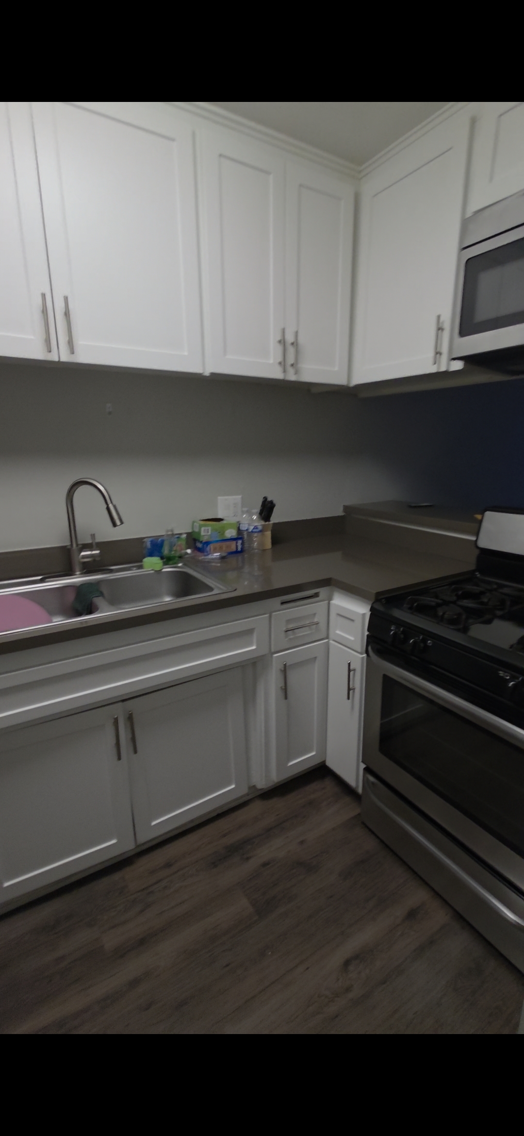 Single Den on Kelton (Female only) (Avail: Dec-June FLEXIBLE!) RENT IS NEGOTIABLE, ucla, 411 Kelton Ave, Los Angeles, CA 90024, USA, Photo:3