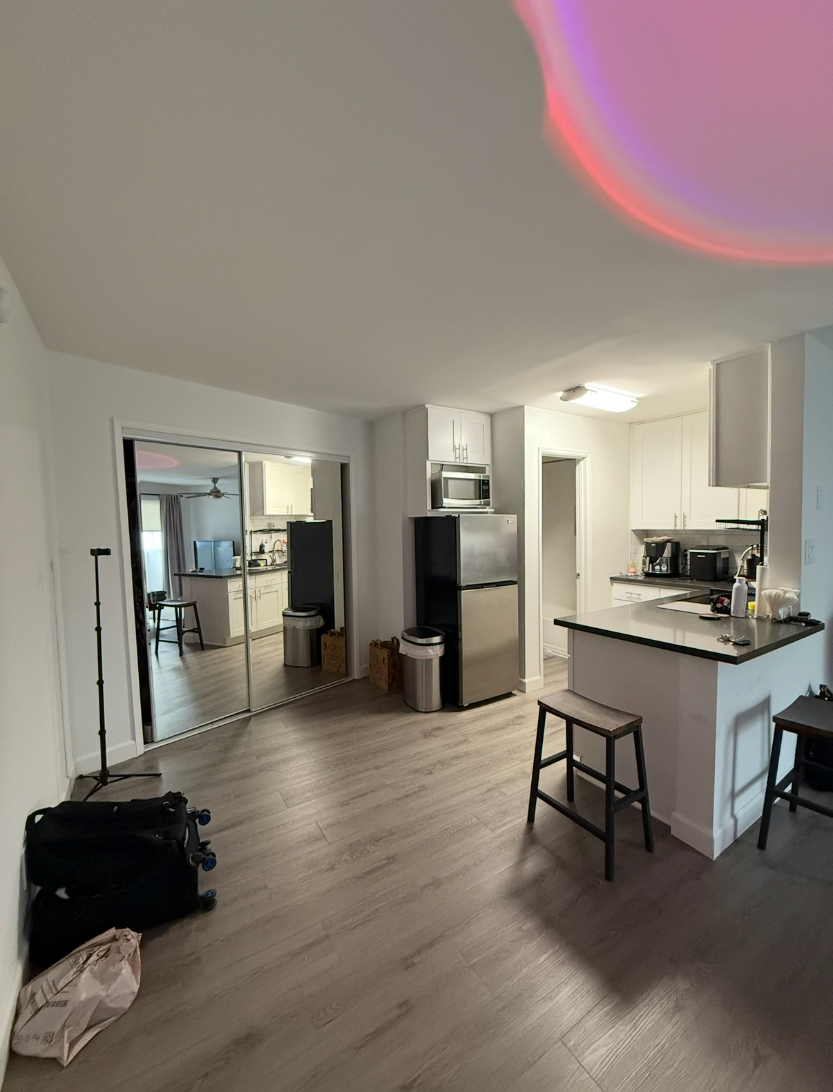 Studio Apartment, ucla, 870 Hilgard Ave, Los Angeles, CA 90024, USA, Photo:2