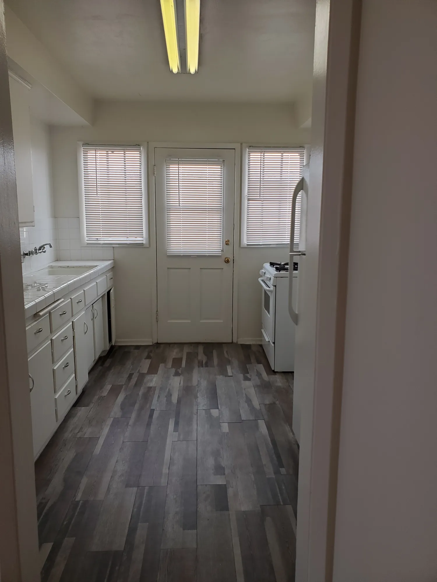 556 Midvale - Fall Sublet, ucla, 556 Midvale Ave, Los Angeles, CA 90024, USA