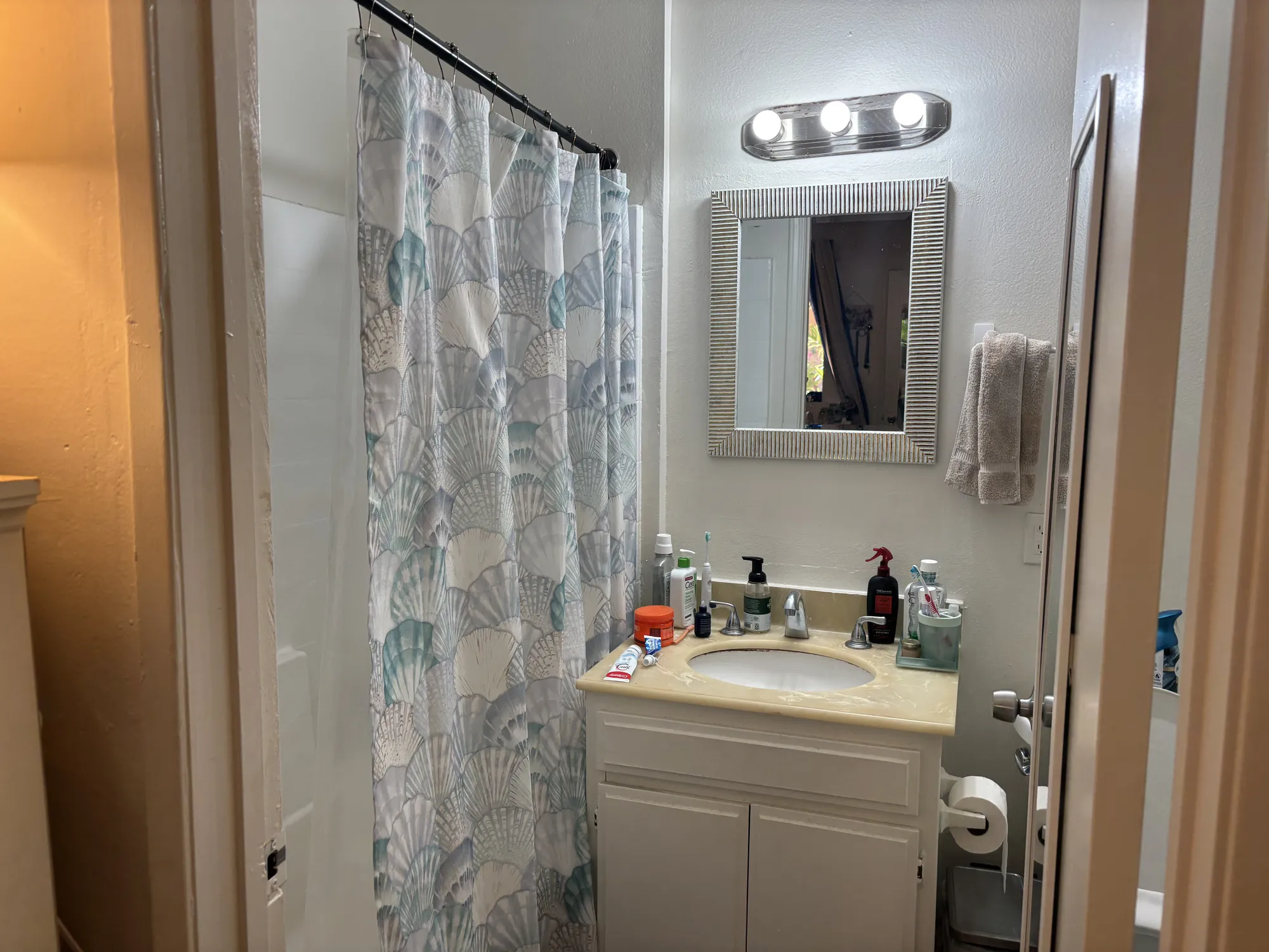 2 Bed 2 Bath at UCLA, ucla, 516 Glenrock Ave, Los Angeles, CA 90024, USA, Photo:4