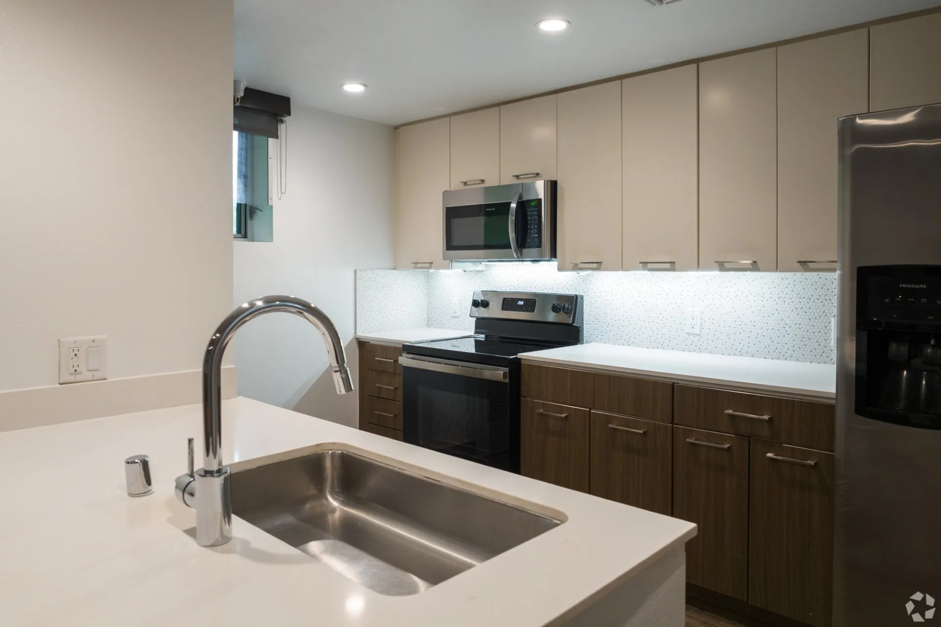 Village Lofts, ucla, 11024 Strathmore Dr, Los Angeles, CA 90024, USA, Photo:1