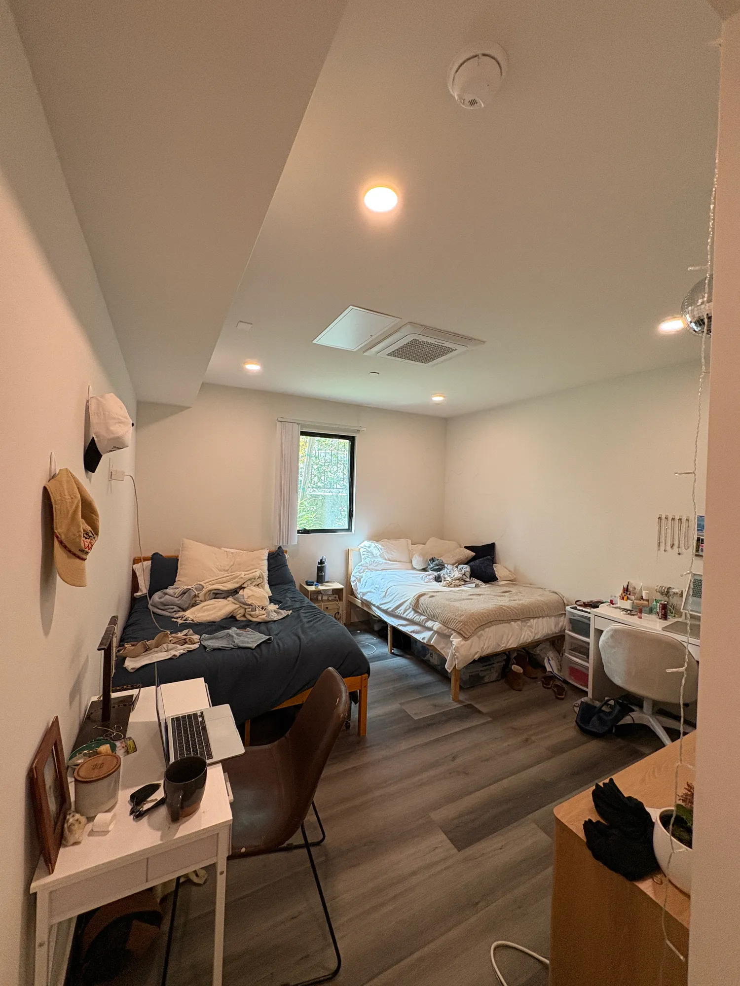 Summer Apartment Sublease!!!, ucla, 10923 Strathmore Dr, Los Angeles, CA 90024, USA, Photo:1