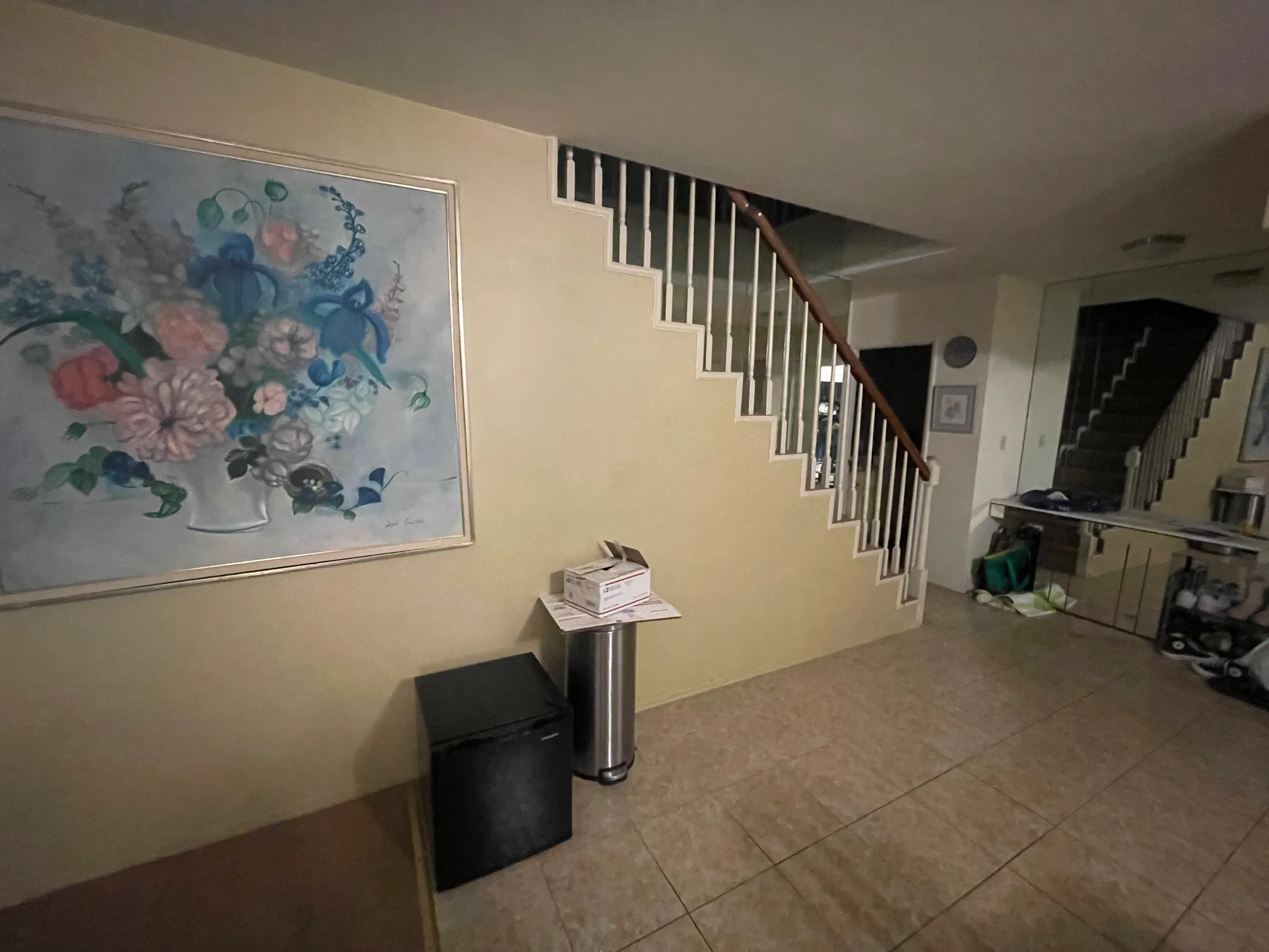 Private Room near UCLA fully furnished large apartment, ucla, 540 Kelton Ave, Los Angeles, CA 90024, USA, Photo:3