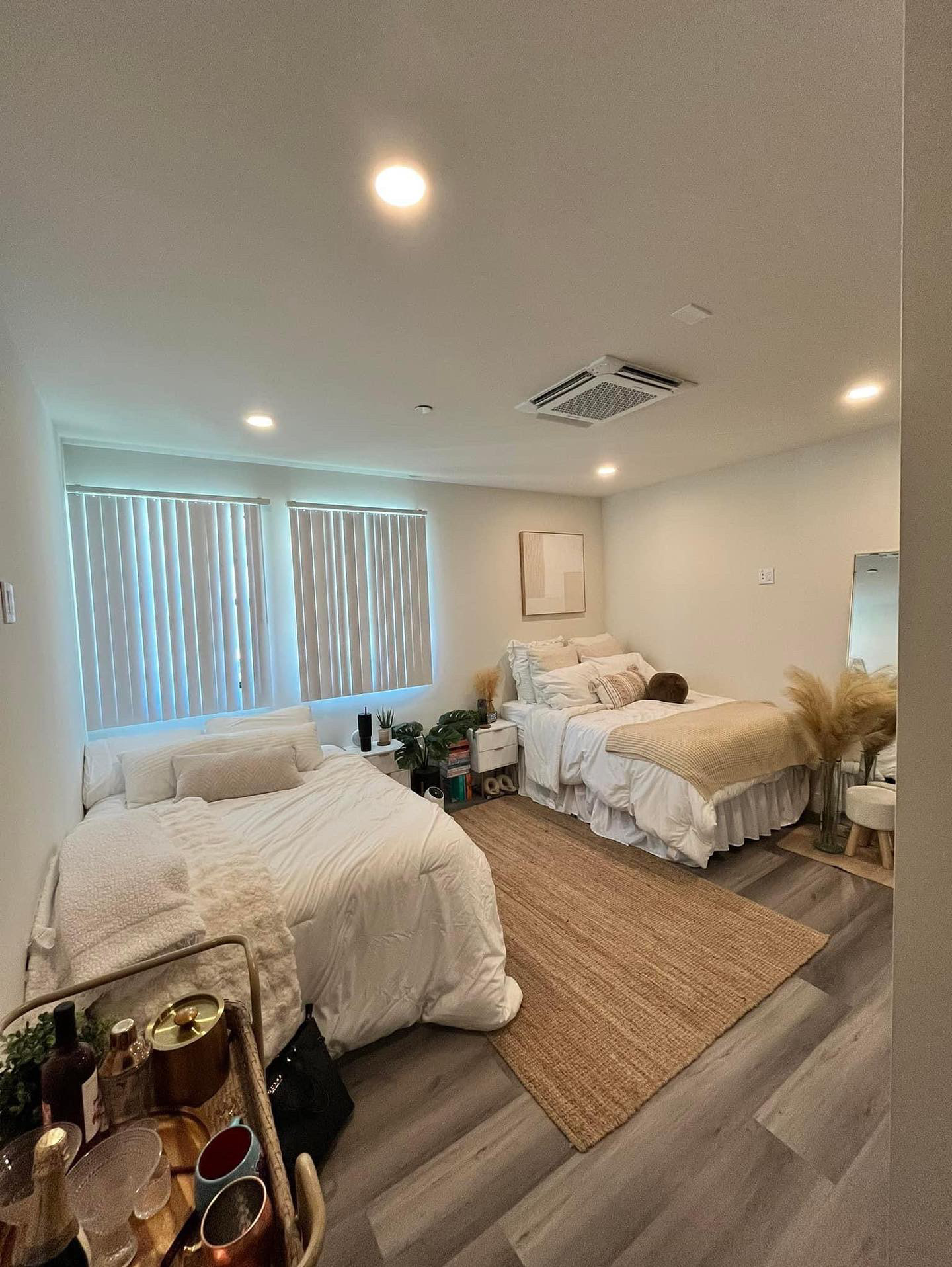 Fall Quarter 2025 Sublet — Unit 201 at 540 Landfair (Near UCLA), ucla, 540 Landfair Ave, Los Angeles, CA 90024, USA