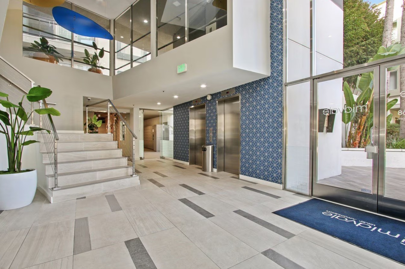 2bd/2bth Looking for F Roommates, Fall Quarter Sublease (Sep-Dec) RENT NEGOTIABLE!, ucla, 540 Midvale Ave, Los Angeles, CA 90024, USA, Photo:12
